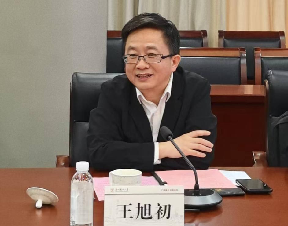 e6d387d6549a1649a204d405a813f0b8